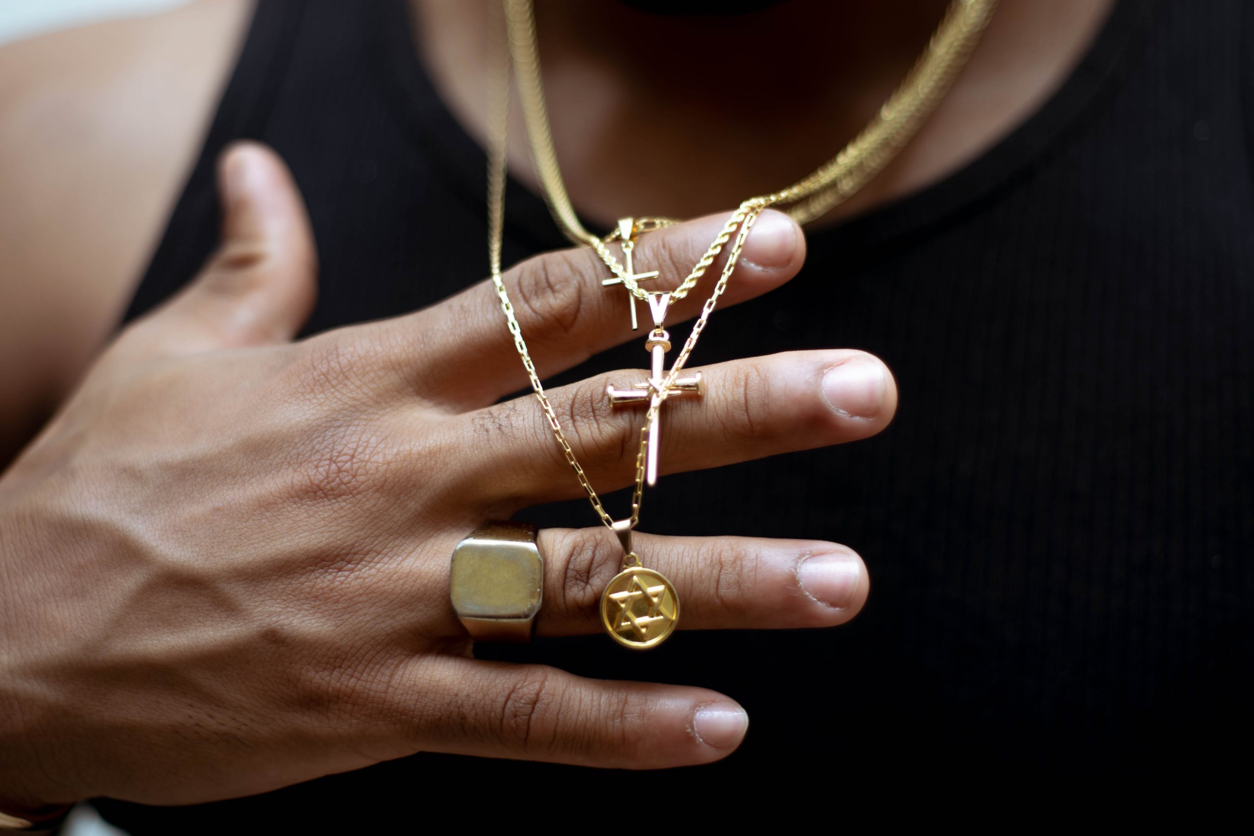 How to Style Your Gold Chain
