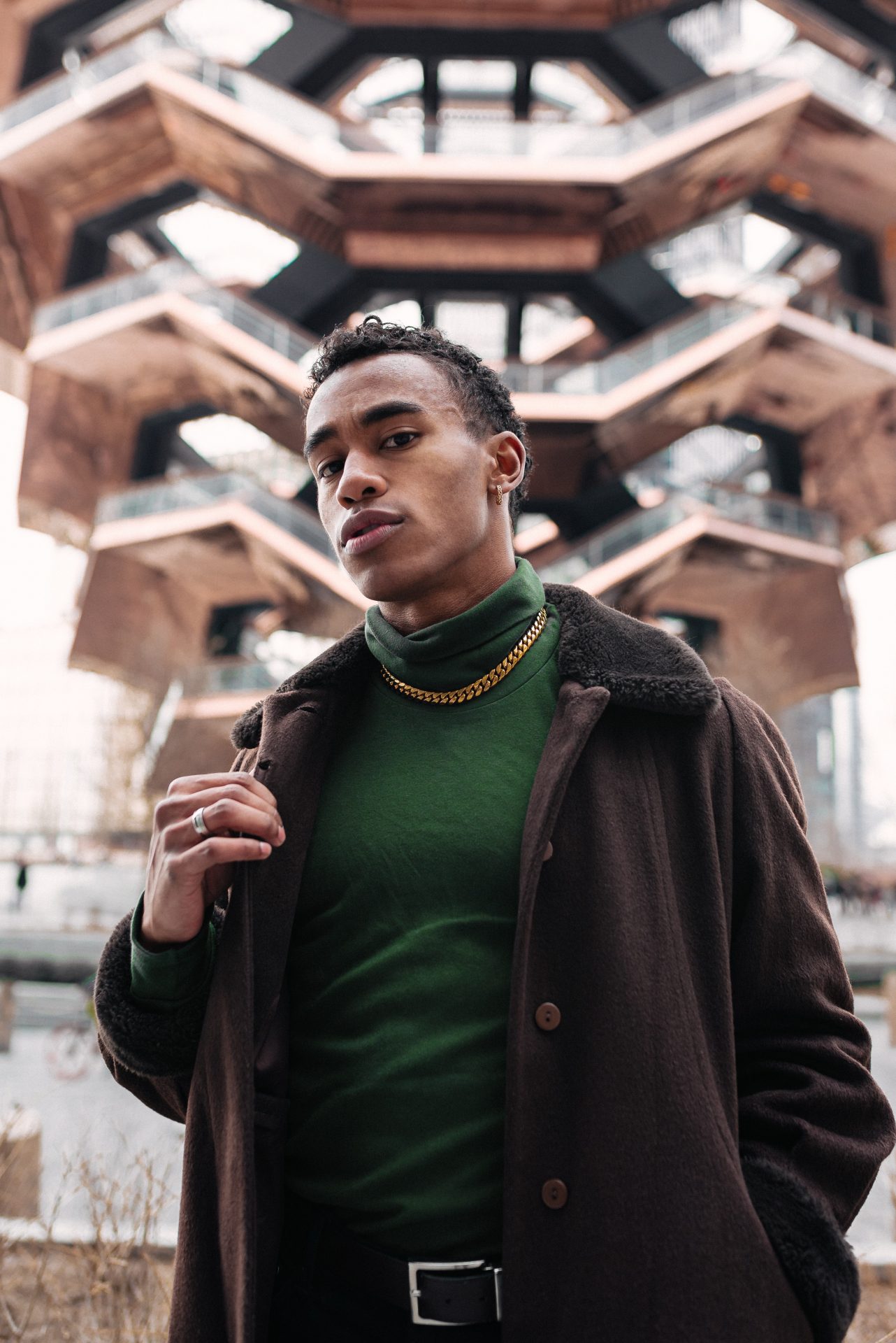 What Men's Jewelry Trends to Expect in 2024?