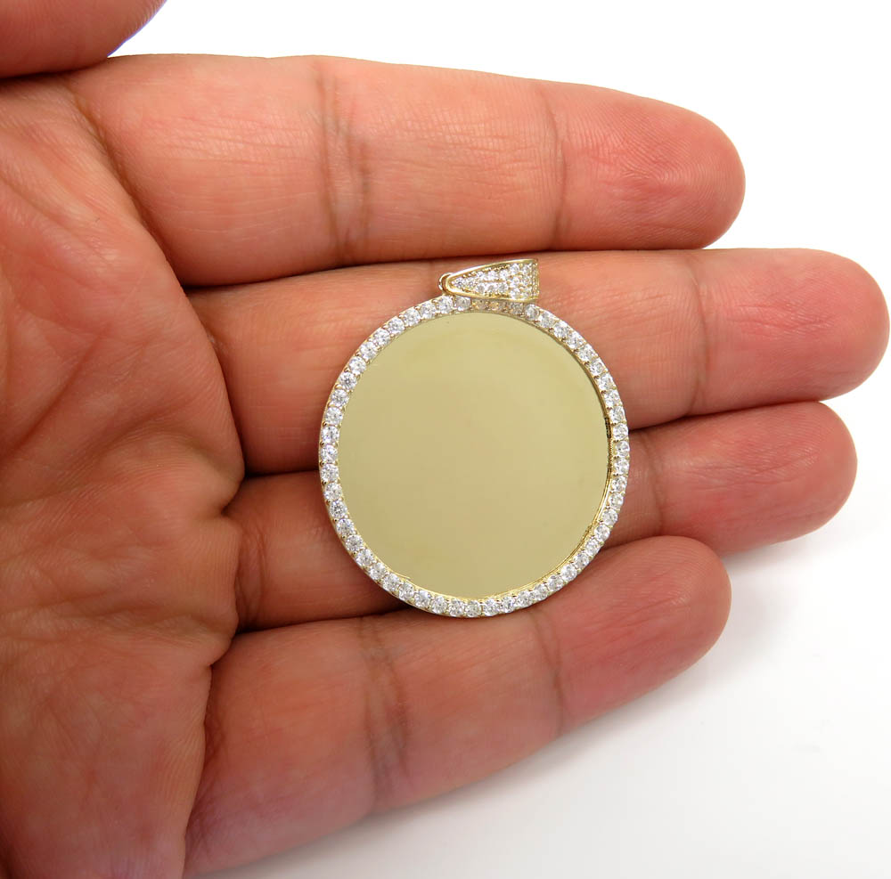 Gold picture pendant Clearance