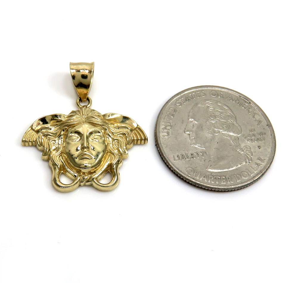 10k yellow gold small medusa head pendant - Image 2