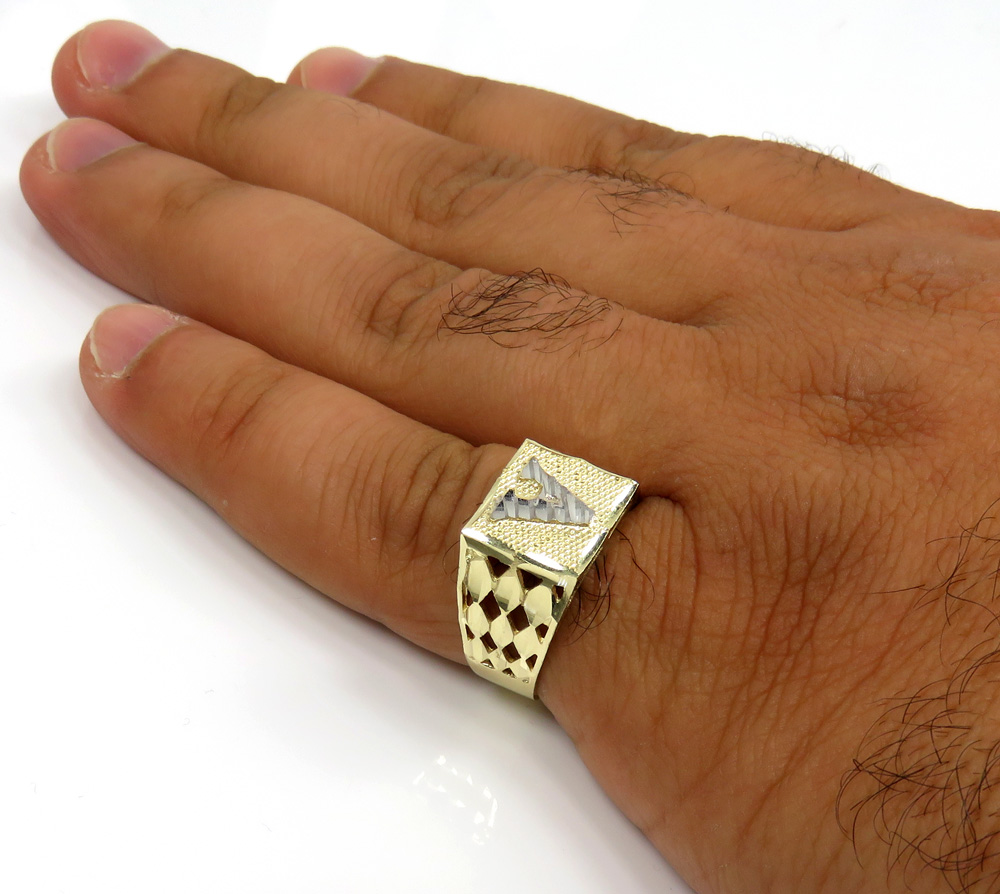 10k gold diamond cut square initial ring - Image 5