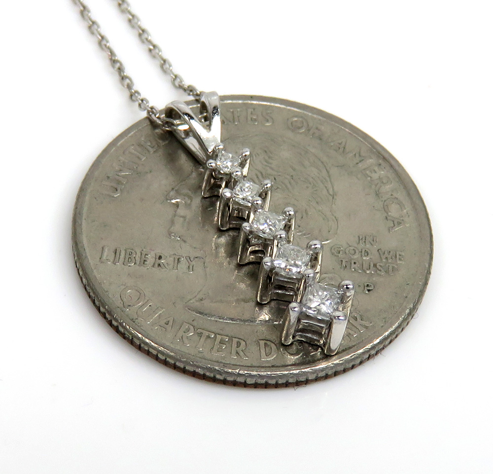 14k white gold diamond earrings and pendant set 16