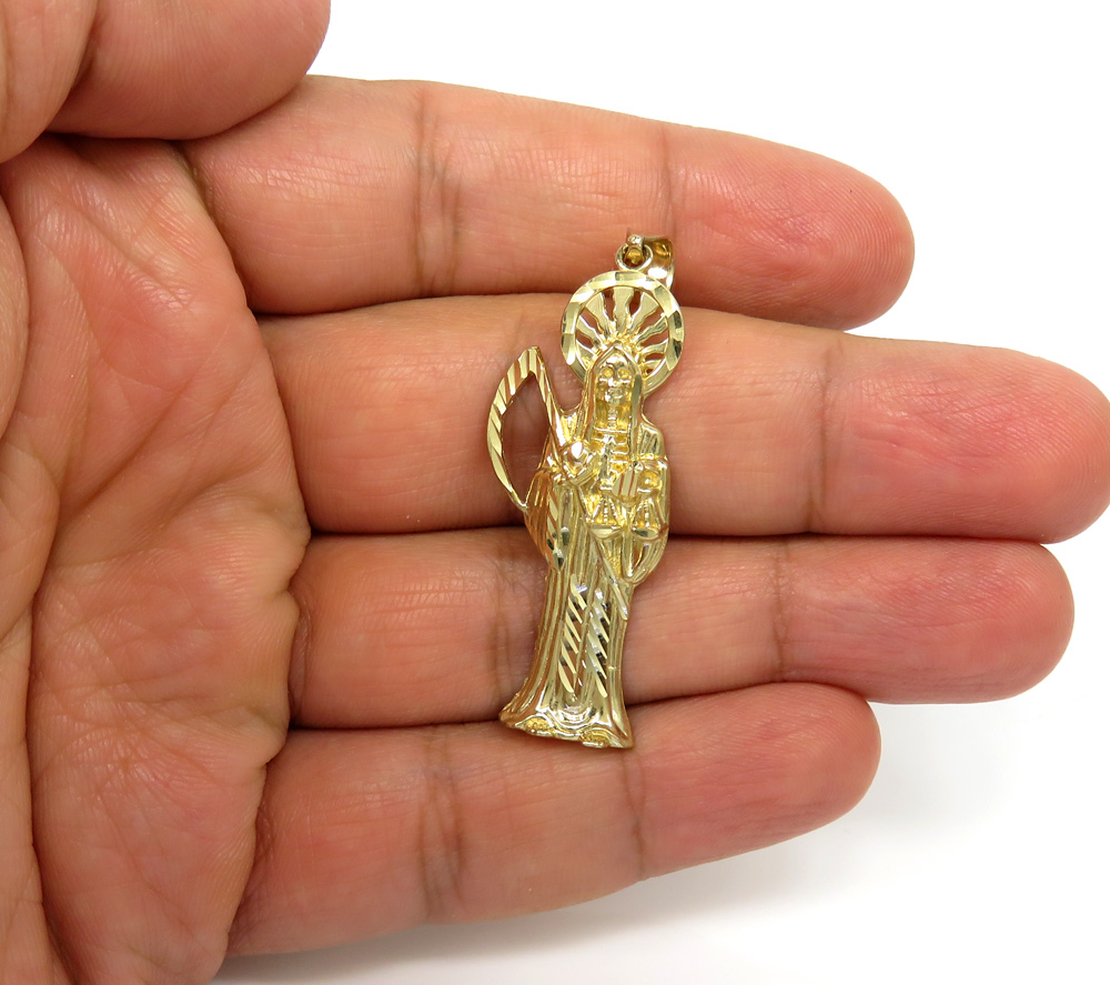 10k yellow gold medium halo grim reaper pendant - Image 5