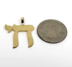 14k yellow gold smooth solid small chai pendant
