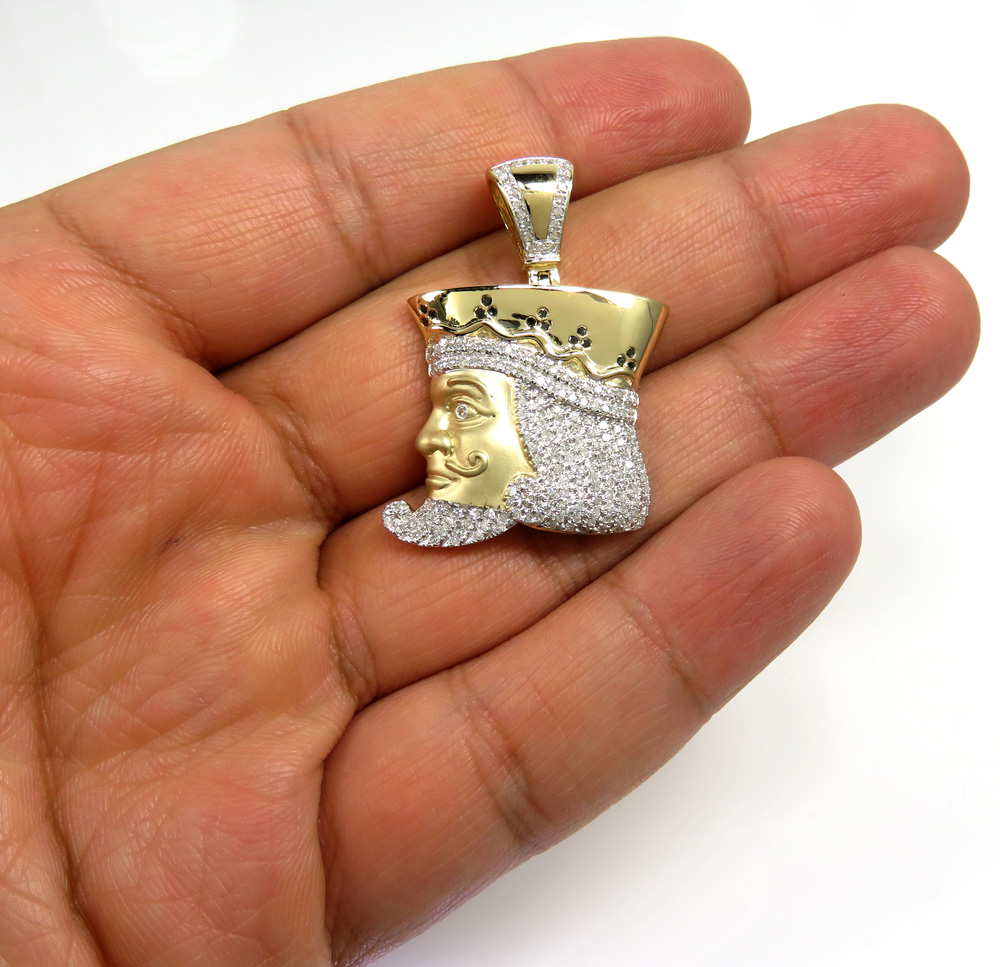 14k gold round black & white diamond king of clubs head pendant 0.90ct