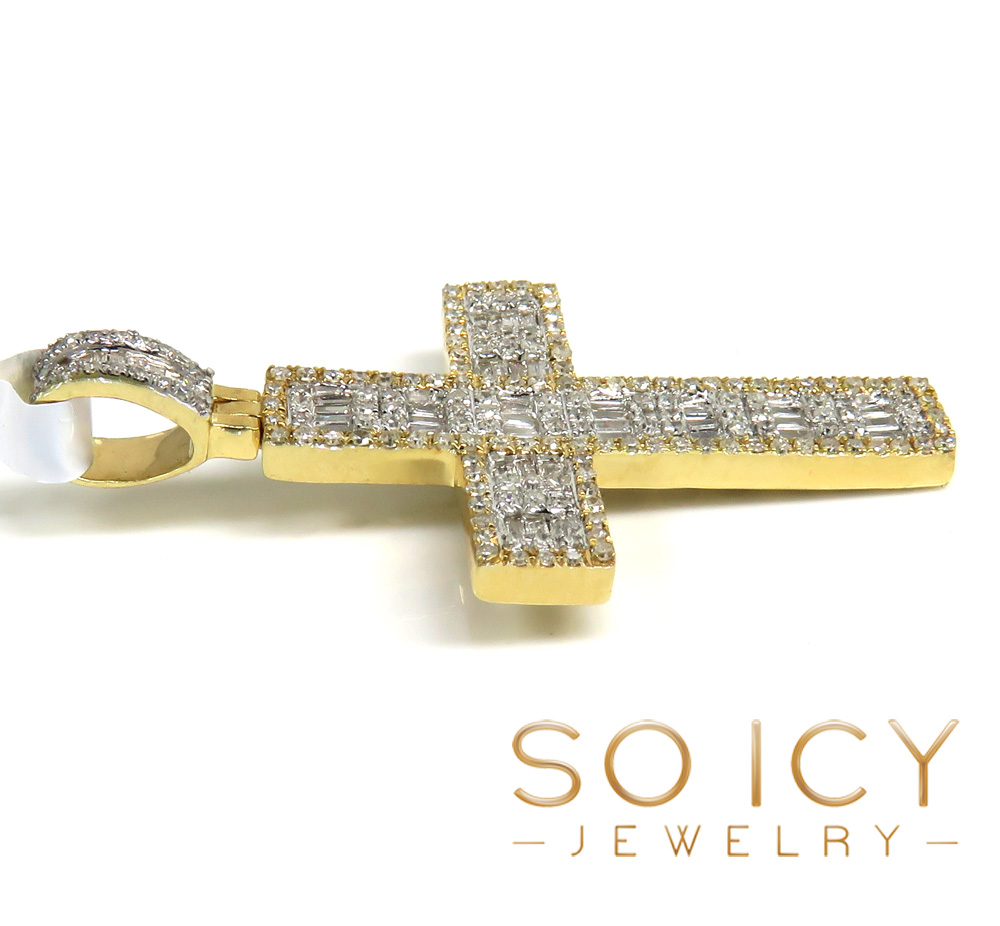14k yellow gold baguette diamond medium  cross 0.95ct - Image 3