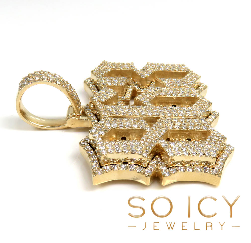 10k gold diamond layered gothic font pendant 6.10ct  - Image 3