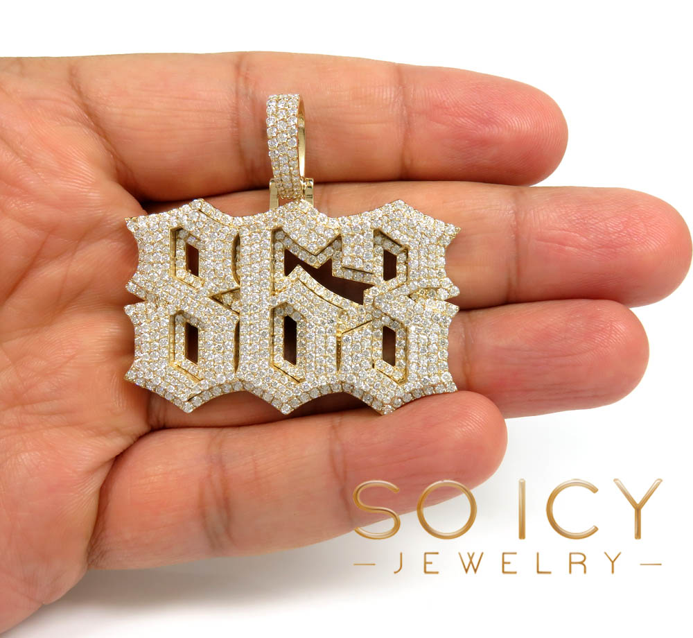 10k gold diamond layered gothic font pendant 6.10ct  - Image 5