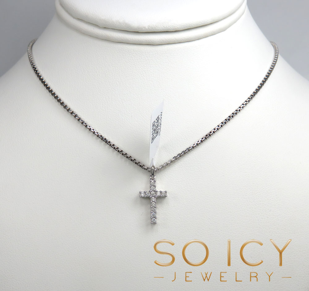 14k white gold mini 12 diamond prong cross 0.30ct - Image 5
