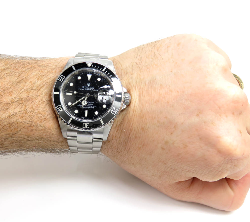 Rolex submariner date black dial 40mm steel watch ref. 16610