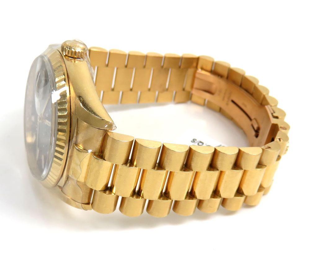Rolex day date 18k yellow gold 36mm green dial ref.18238