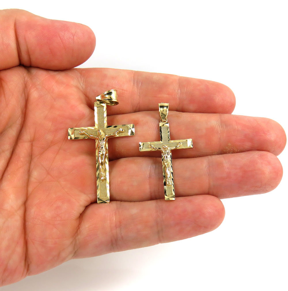 10k yellow gold diamond cut small- medium jesus cross - Image 4