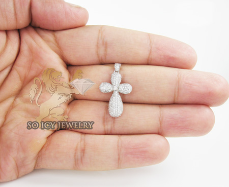 Ladies 18k white gold diamond pave cluster cross 1.07ct