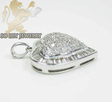 Ladies 18k white gold baguette diamond heart pendant 0.70ct