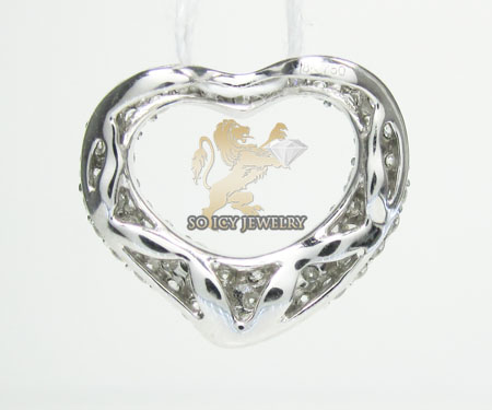 Ladies 18k white gold diamond heart pendant 0.67ct