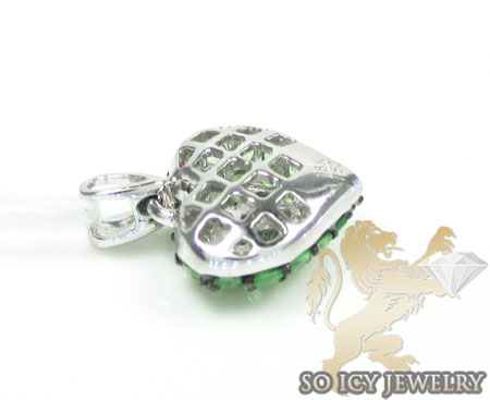 Ladies 18k white gold green sapphire mini heart pendant 0.48ct
