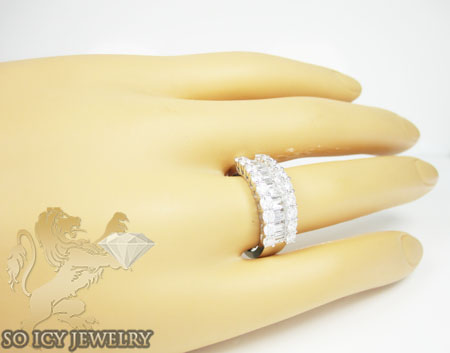 Ladies 18k white gold baguette diamond wedding band 1.87ct