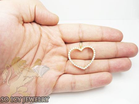 Ladies 18k yellow gold diamond heart pendant 1.17ct
