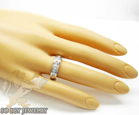 Ladies 14k white gold round diamond wedding band 0.85ct