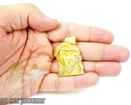 14k yellow gold cz jesus pendant 0.54ct