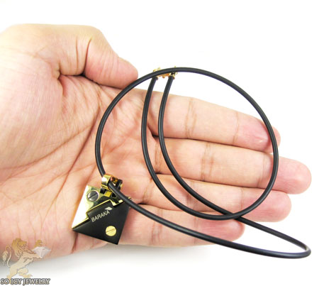 Mens baraka 18k gold & black ceramic pendant - Image 10