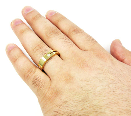 Mens baraka 18k yellow gold diamond ring 0.07ct