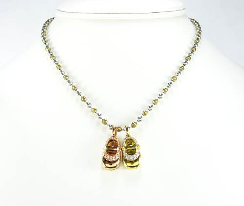18k gold diamond baby shoe pendant 0.08ct