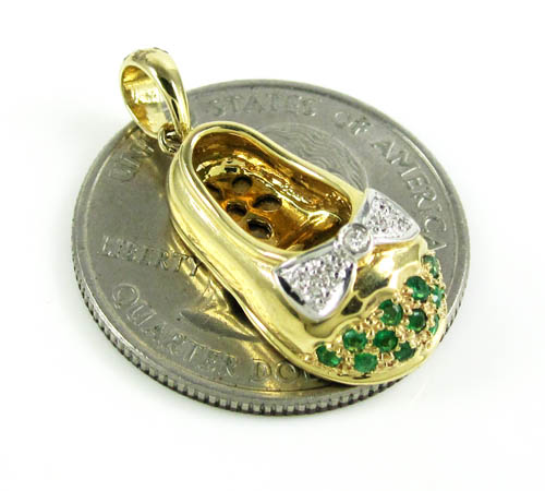14k yellow gold diamond & green emerald baby shoe pendant 0.17ct