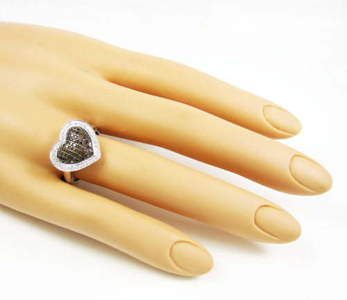 Ladies 10k white gold white & champagne diamond heart ring 0.55ct - Image 6