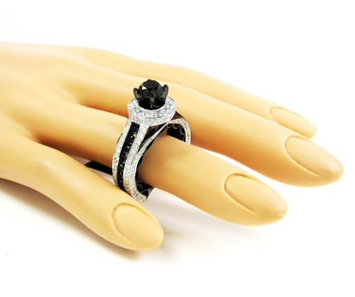 Ladies 10k black gold black & white diamond engagement ring 4.85ct