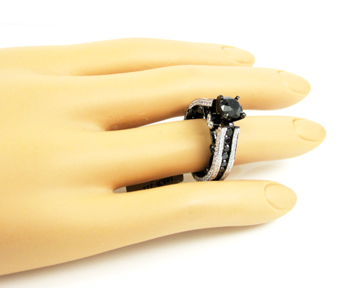 Ladies 10k black gold black & white diamond engagement ring 4.10ct