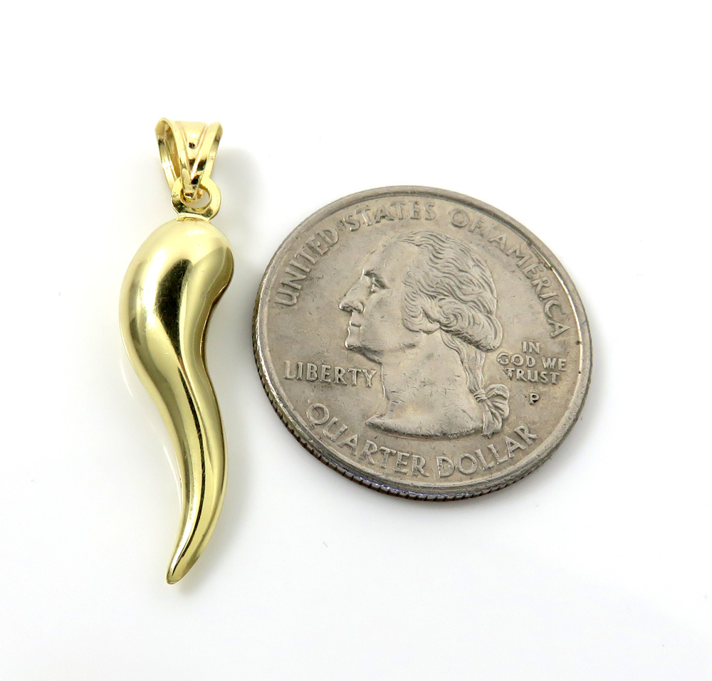 14k yellow gold italian horn pendant