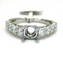 18k white gold graduating stone engagement ring 1.26ct