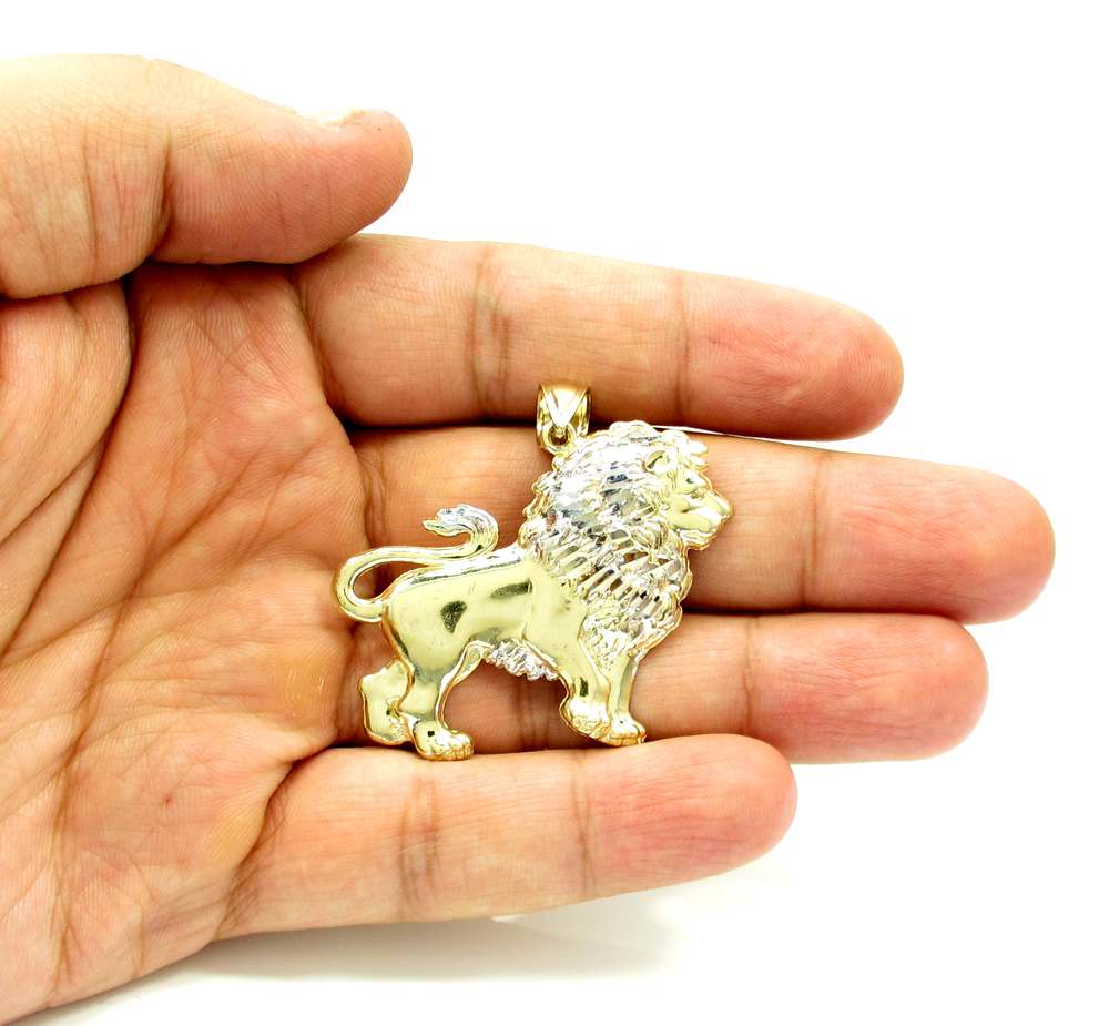 10k yellow gold two tone lion pendant 