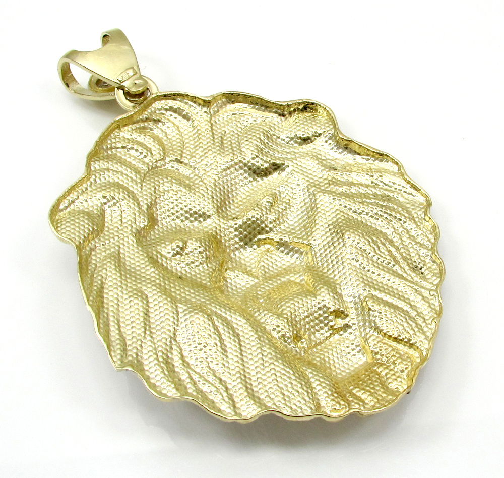 10k yellow gold large two tone lion pendant 0.10ct