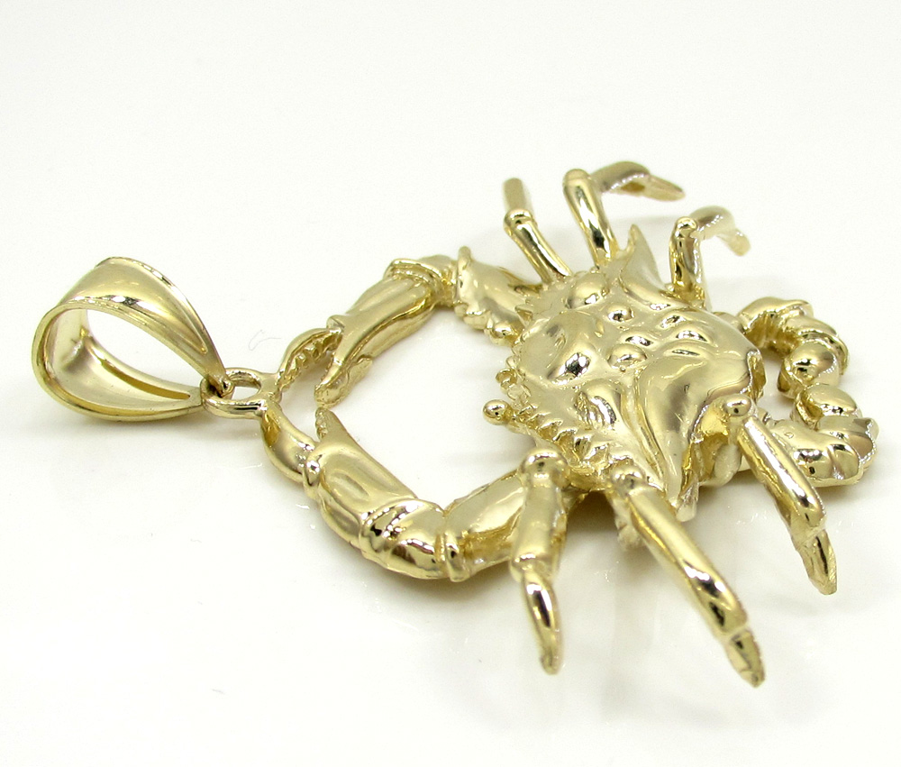 10k yellow gold zodiac cancer crab pendant - Image 3
