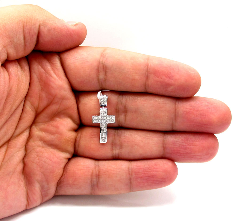 14k gold diamond mini cross 0.16ct