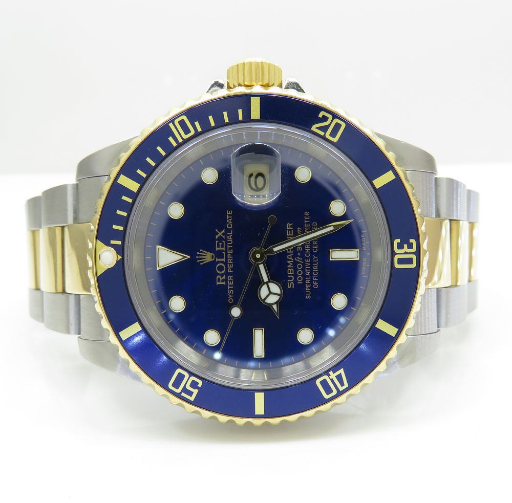 18k yellow gold and stainless steel mens rolex 40mm submariner watch  - Image 5