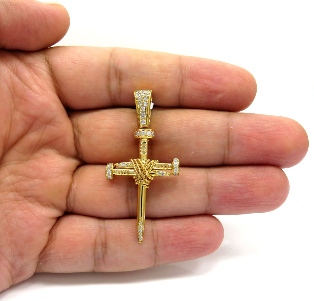 Nail cross pendant gold Outlet