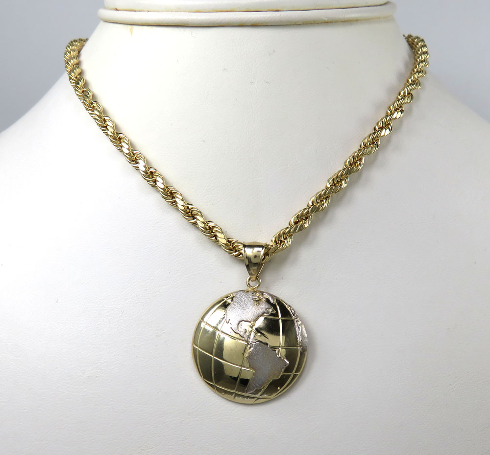 10k two tone gold small world pendant  - Image 6