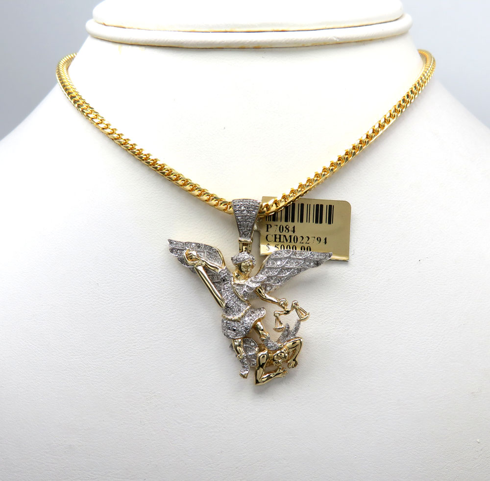 10k yellow gold medium diamond angel vs demon pendant 0.54ct - Image 6