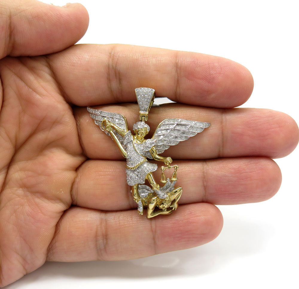 10k yellow gold large diamond angel vs demon pendant 1.12ct - Image 5