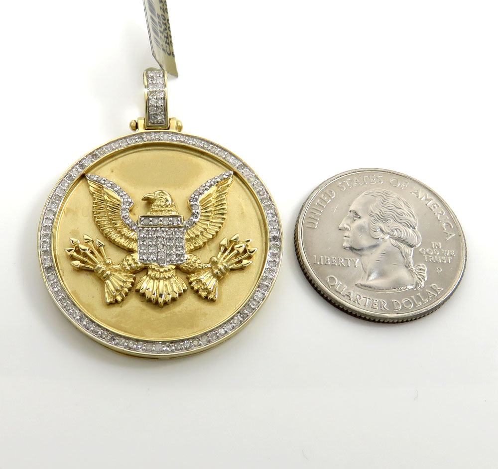 10k yellow gold diamond american eagle holding arrows pendant 0.75ct - Image 2