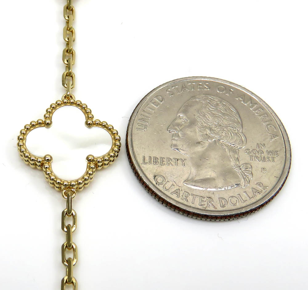 Ladies 18k yellow gold pearl clover bracelet 7.50 inches 15mm 