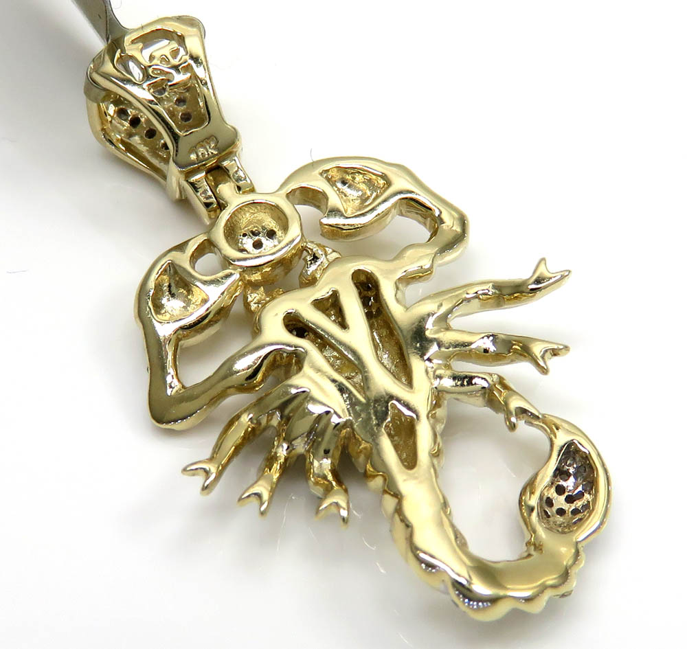 10k yellow gold small diamond scorpion pendant 0.46ct - Image 4