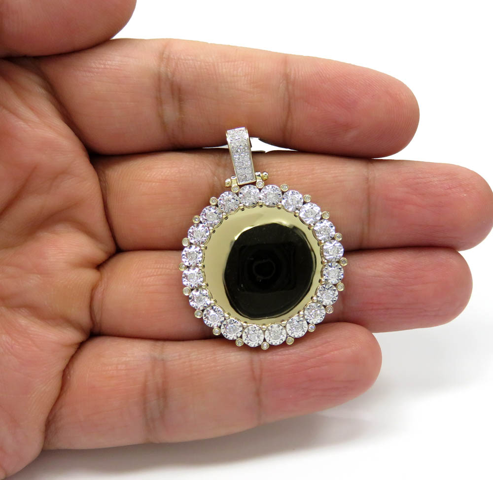10k yellow gold large diamond picture pendant 0.67ct