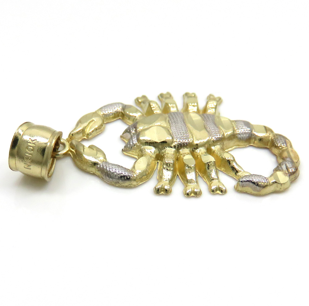 10k two tone yellow gold small scorpion pendant 