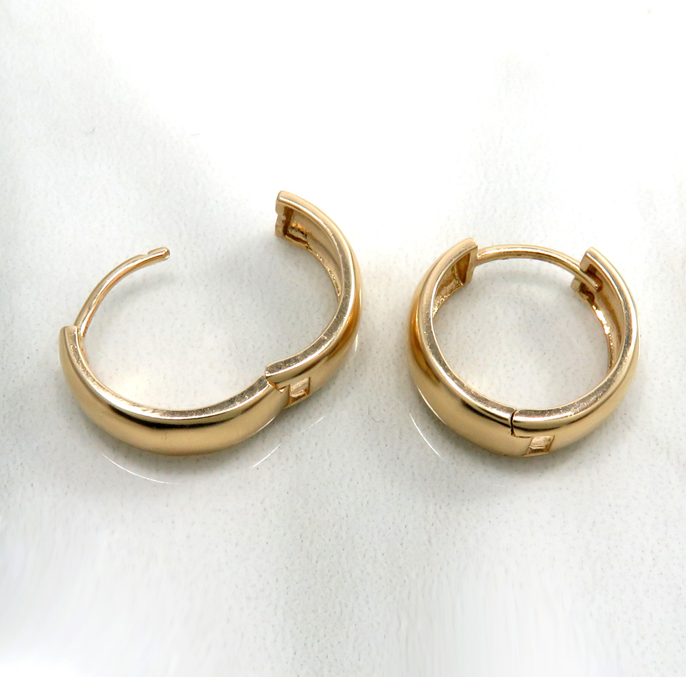 Unisex 14k yellow gold 4.5mm small huggie hoops - Image 3