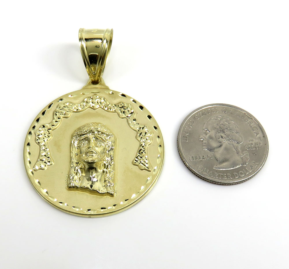 10k yellow gold diamond cut medium jesus face pendant - Image 2