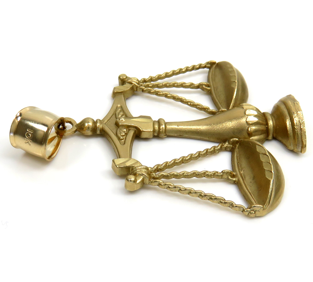 10k yellow gold medium libra scale pendant - Image 3
